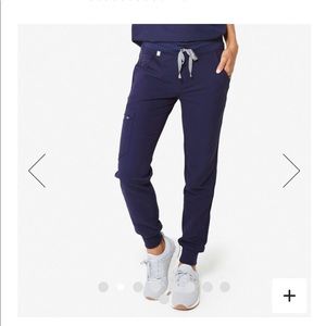 Figs Zamora petite jogger scrub pants
